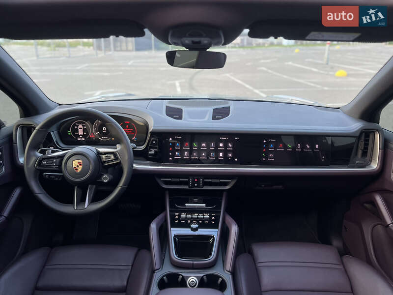 Внедорожник / Кроссовер Porsche Cayenne 2024 в Киеве