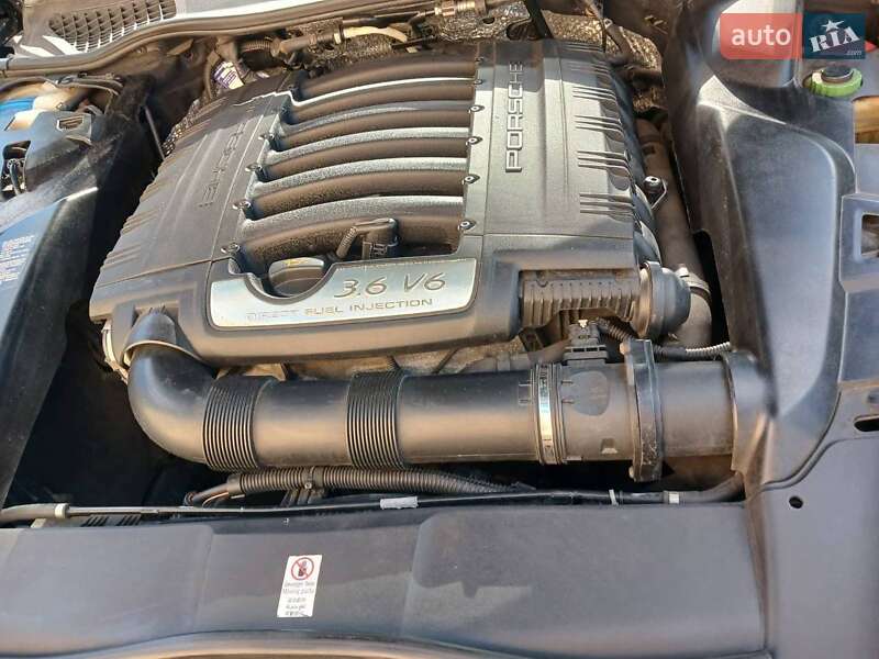 Внедорожник / Кроссовер Porsche Cayenne 2012 в Львове