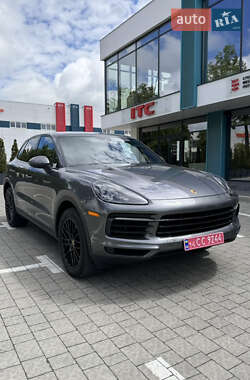 Внедорожник / Кроссовер Porsche Cayenne 2019 в 