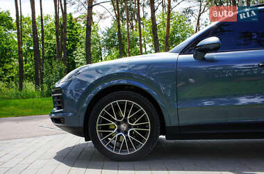 Внедорожник / Кроссовер Porsche Cayenne 2019 в 