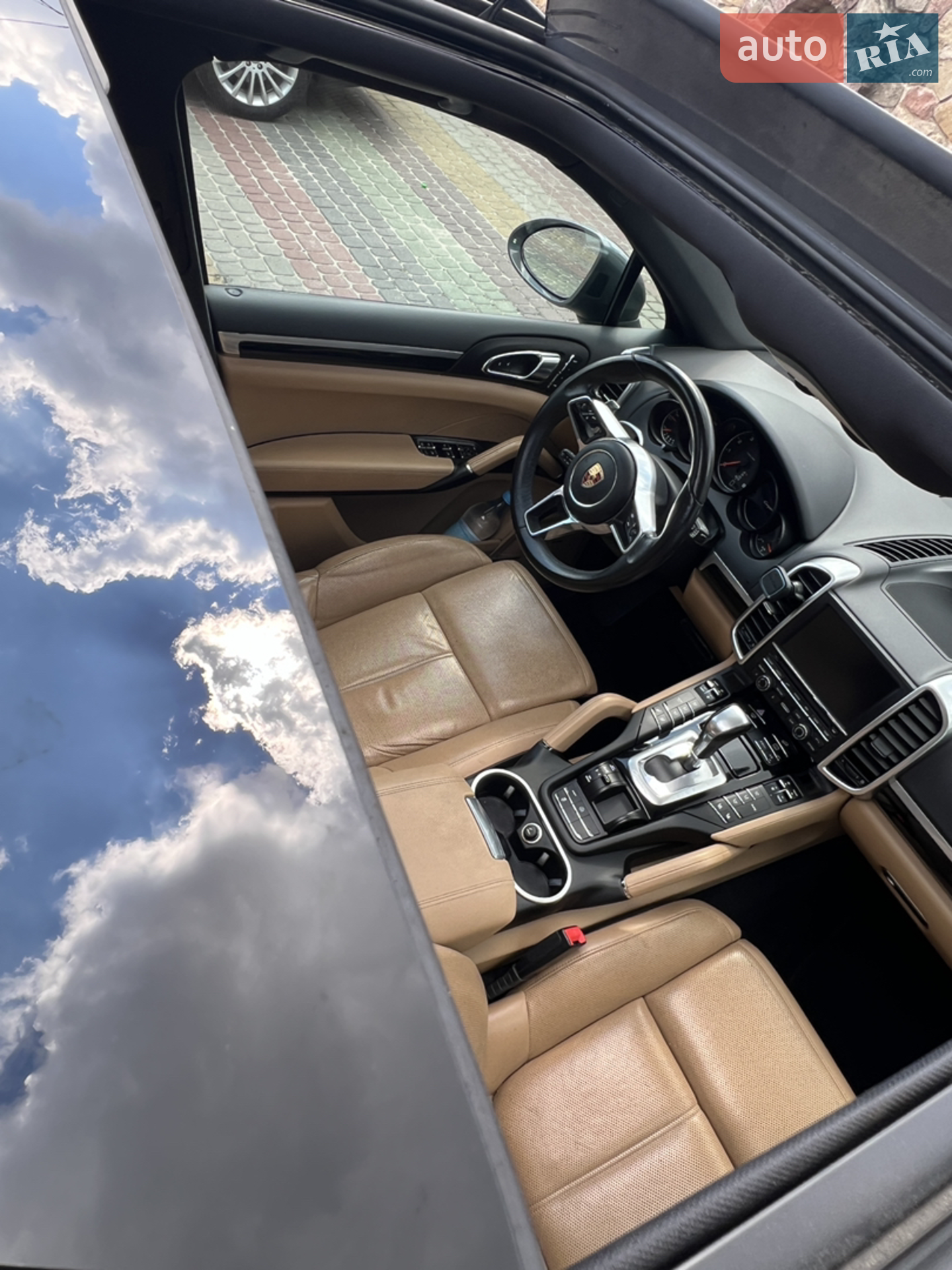 2016 Porsche Cayenne - мініатюра 26