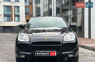 Внедорожник / Кроссовер Porsche Cayenne 2006 в 