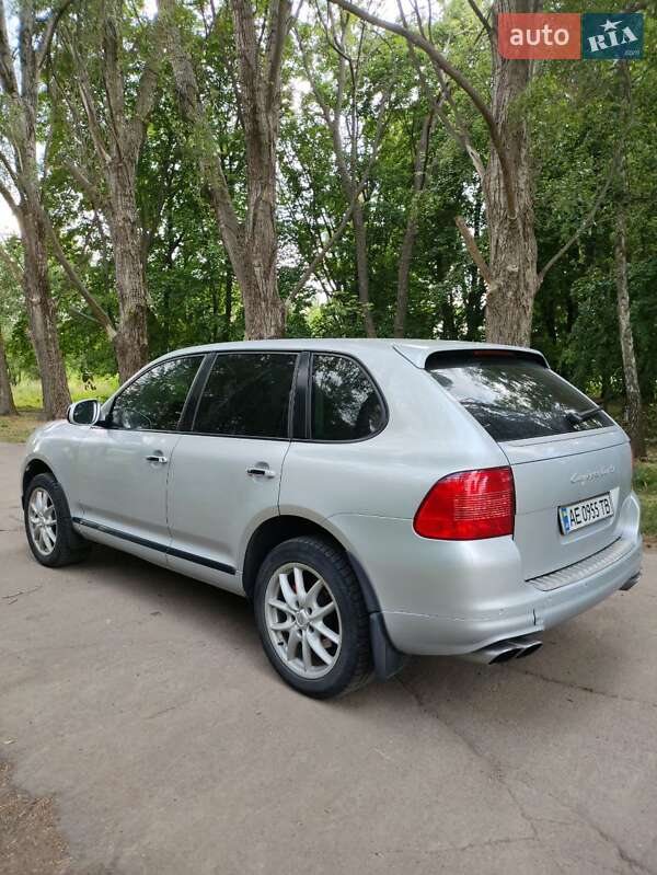 Внедорожник / Кроссовер Porsche Cayenne 2003 в Вольногорске