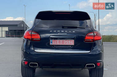 Внедорожник / Кроссовер Porsche Cayenne 2012 в 