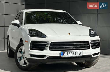 Внедорожник / Кроссовер Porsche Cayenne 2018 в 