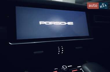 Внедорожник / Кроссовер Porsche Cayenne 2019 в 