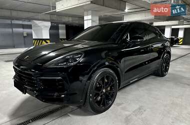 Внедорожник / Кроссовер Porsche Cayenne 2019 в 