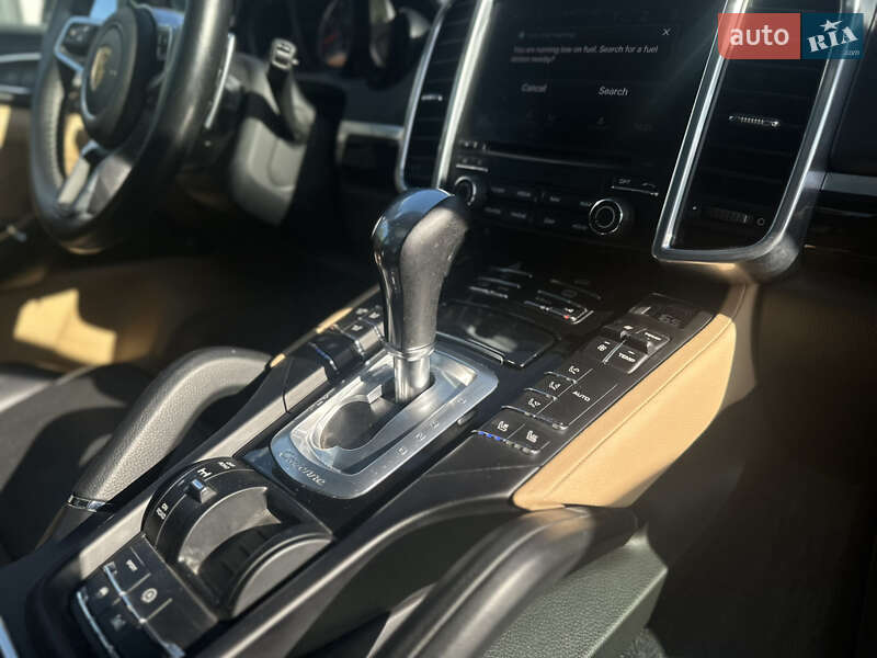 Внедорожник / Кроссовер Porsche Cayenne 2017 в Львове