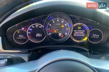 Внедорожник / Кроссовер Porsche Cayenne 2021 в 