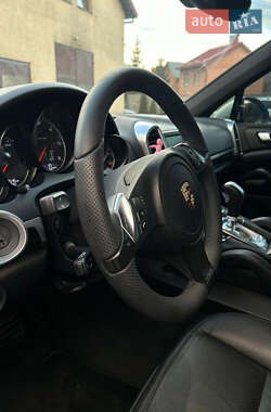 Внедорожник / Кроссовер Porsche Cayenne 2013 в 