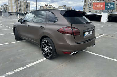 Позашляховик / Кросовер Porsche Cayenne 2010 в 