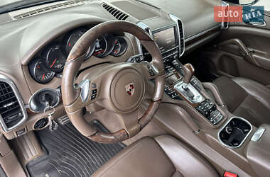 Позашляховик / Кросовер Porsche Cayenne 2010 в 