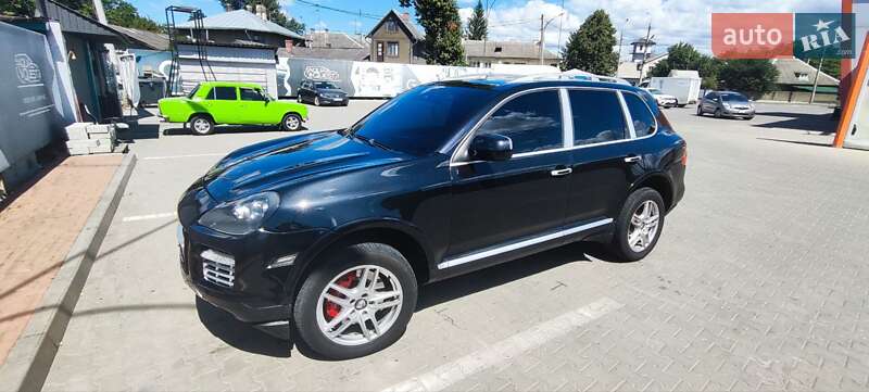 Позашляховик / Кросовер Porsche Cayenne 2007 в Чернівцях