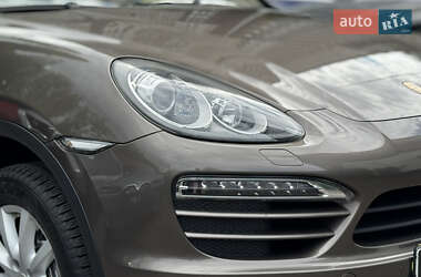 Внедорожник / Кроссовер Porsche Cayenne 2010 в 