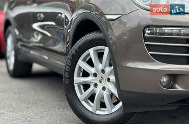 Внедорожник / Кроссовер Porsche Cayenne 2010 в 