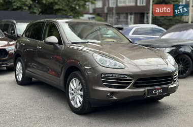 Внедорожник / Кроссовер Porsche Cayenne 2010 в 