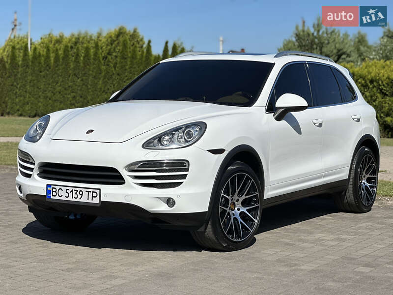 Внедорожник / Кроссовер Porsche Cayenne 2012 в Львове