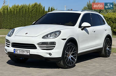 Внедорожник / Кроссовер Porsche Cayenne 2012 в 