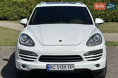 Внедорожник / Кроссовер Porsche Cayenne 2012 в 