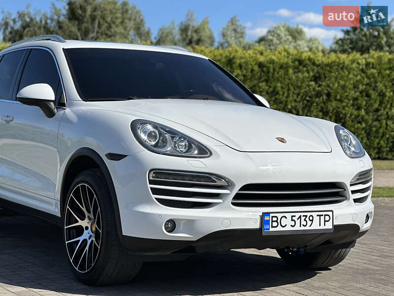 Внедорожник / Кроссовер Porsche Cayenne 2012 в Львове
