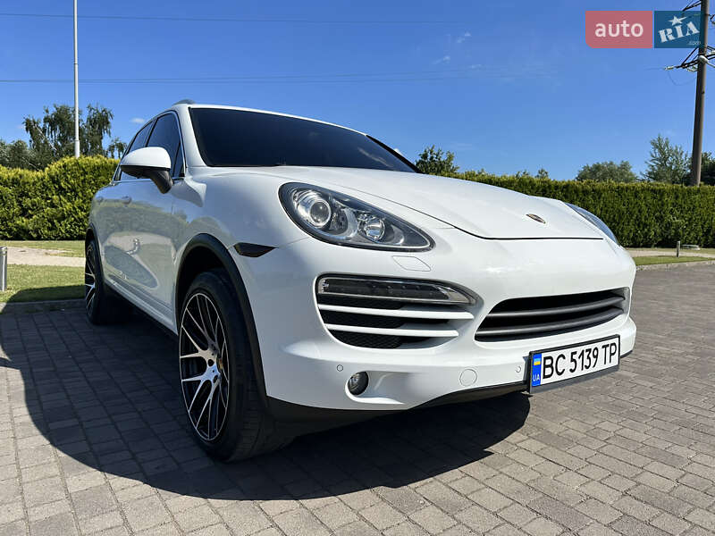 Внедорожник / Кроссовер Porsche Cayenne 2012 в Львове