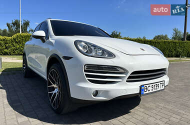 Внедорожник / Кроссовер Porsche Cayenne 2012 в 