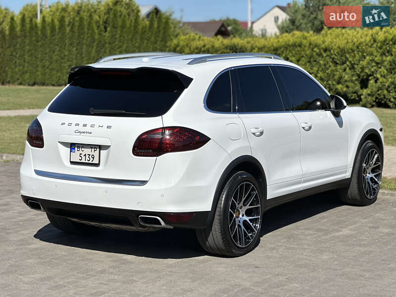 Внедорожник / Кроссовер Porsche Cayenne 2012 в Львове