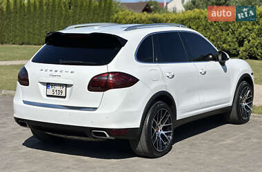 Внедорожник / Кроссовер Porsche Cayenne 2012 в 
