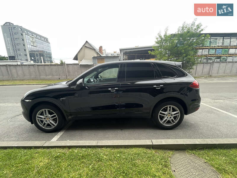 Внедорожник / Кроссовер Porsche Cayenne 2013 в Львове