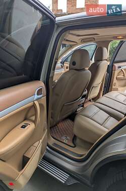 Внедорожник / Кроссовер Porsche Cayenne 2003 в 