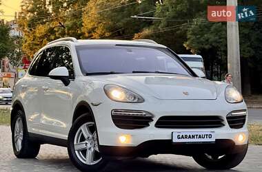 Внедорожник / Кроссовер Porsche Cayenne 2011 в 