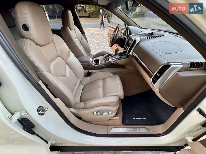 Позашляховик / Кросовер Porsche Cayenne 2011 в Одесі фото 55 Позашляховик / Кросовер Porsche Cayenne 2011 в Одесі