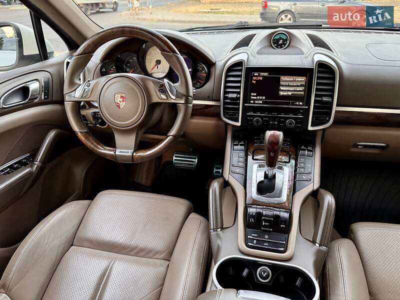 Позашляховик / Кросовер Porsche Cayenne 2011 в Одесі фото 69 Позашляховик / Кросовер Porsche Cayenne 2011 в Одесі