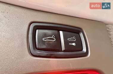 Внедорожник / Кроссовер Porsche Cayenne 2011 в 