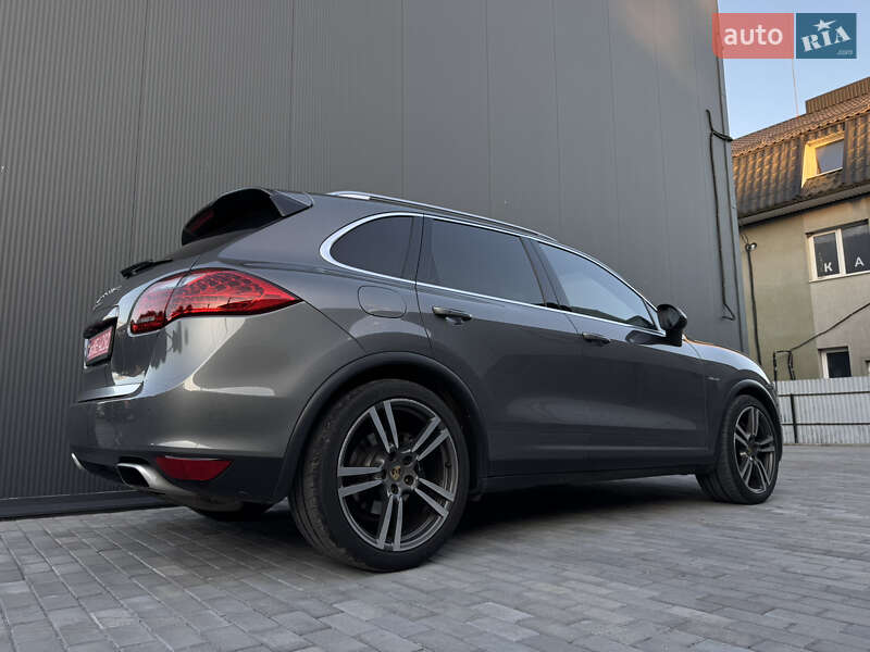 Внедорожник / Кроссовер Porsche Cayenne 2011 в Остроге фото 14 Внедорожник / Кроссовер Porsche Cayenne 2011 в Остроге