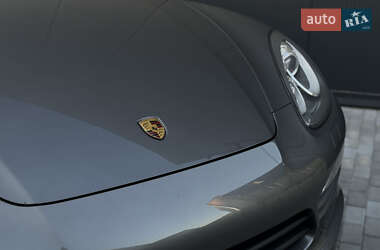 Внедорожник / Кроссовер Porsche Cayenne 2011 в 