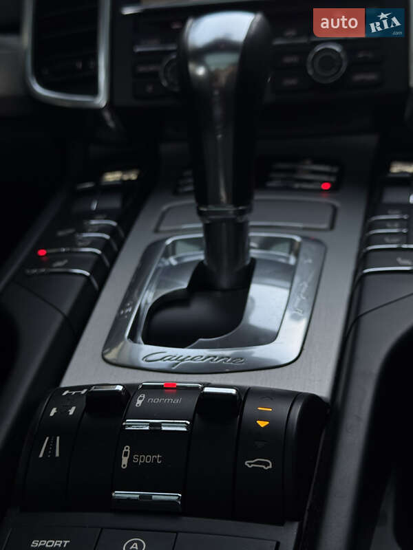 Внедорожник / Кроссовер Porsche Cayenne 2011 в Остроге фото 24 Внедорожник / Кроссовер Porsche Cayenne 2011 в Остроге
