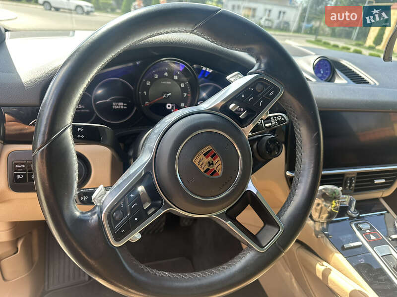 Внедорожник / Кроссовер Porsche Cayenne 2018 в Измаиле