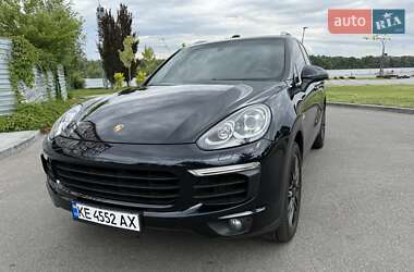 Позашляховик / Кросовер Porsche Cayenne 2015 в 