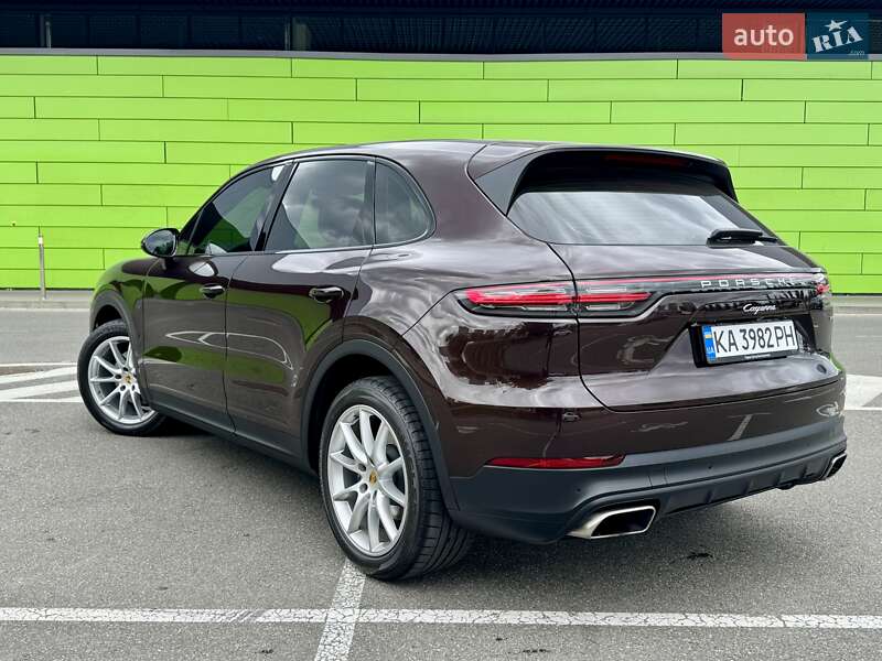 Внедорожник / Кроссовер Porsche Cayenne 2018 в Киеве