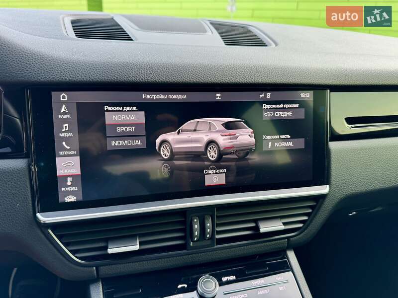 Внедорожник / Кроссовер Porsche Cayenne 2018 в Киеве