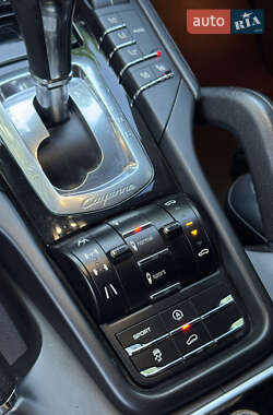 Внедорожник / Кроссовер Porsche Cayenne 2011 в 