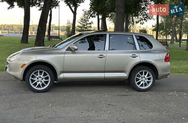 Внедорожник / Кроссовер Porsche Cayenne 2005 в 