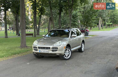 Внедорожник / Кроссовер Porsche Cayenne 2005 в 