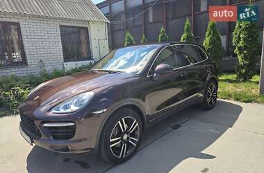 Позашляховик / Кросовер Porsche Cayenne 2013 в 