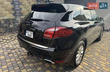 Внедорожник / Кроссовер Porsche Cayenne 2012 в 