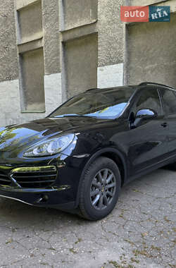 Внедорожник / Кроссовер Porsche Cayenne 2011 в 