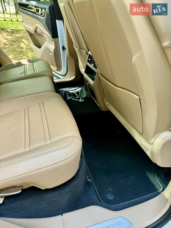 Позашляховик / Кросовер Porsche Cayenne 2019 в Києві