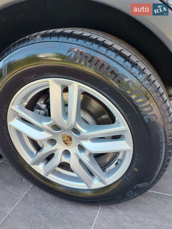 Внедорожник / Кроссовер Porsche Cayenne 2016 в Днепре фото 19 Внедорожник / Кроссовер Porsche Cayenne 2016 в Днепре