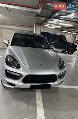 Позашляховик / Кросовер Porsche Cayenne 2013 в Харкові